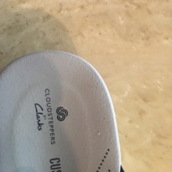 Shoes - Picture 2 of 6